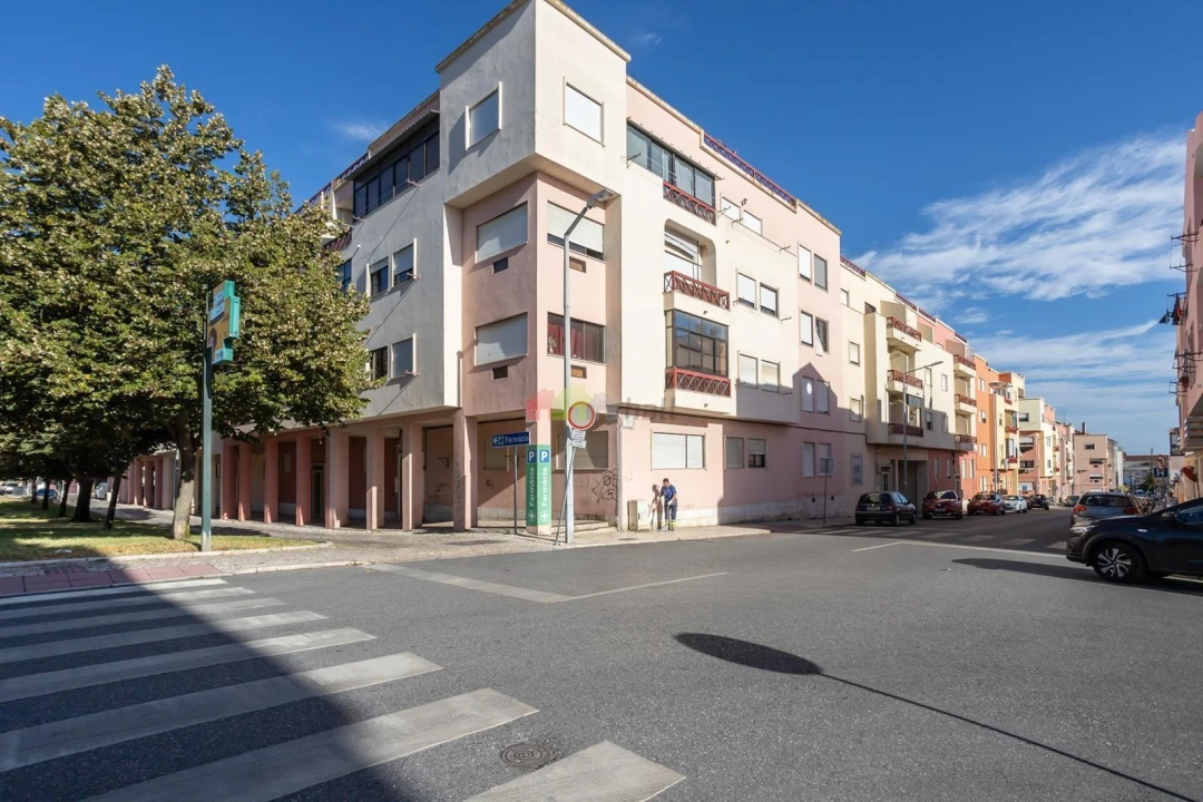 Apartamento T2 para Venda em Baixa da Banheira e Vale da Amoreira Foto 30