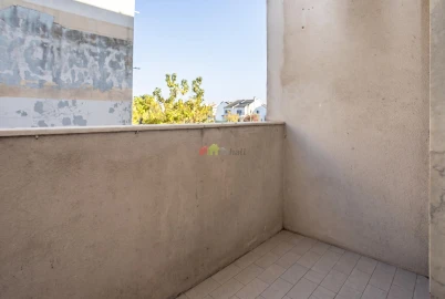 Apartamento T3 para Venda em Baixa da Banheira e Vale da Amoreira