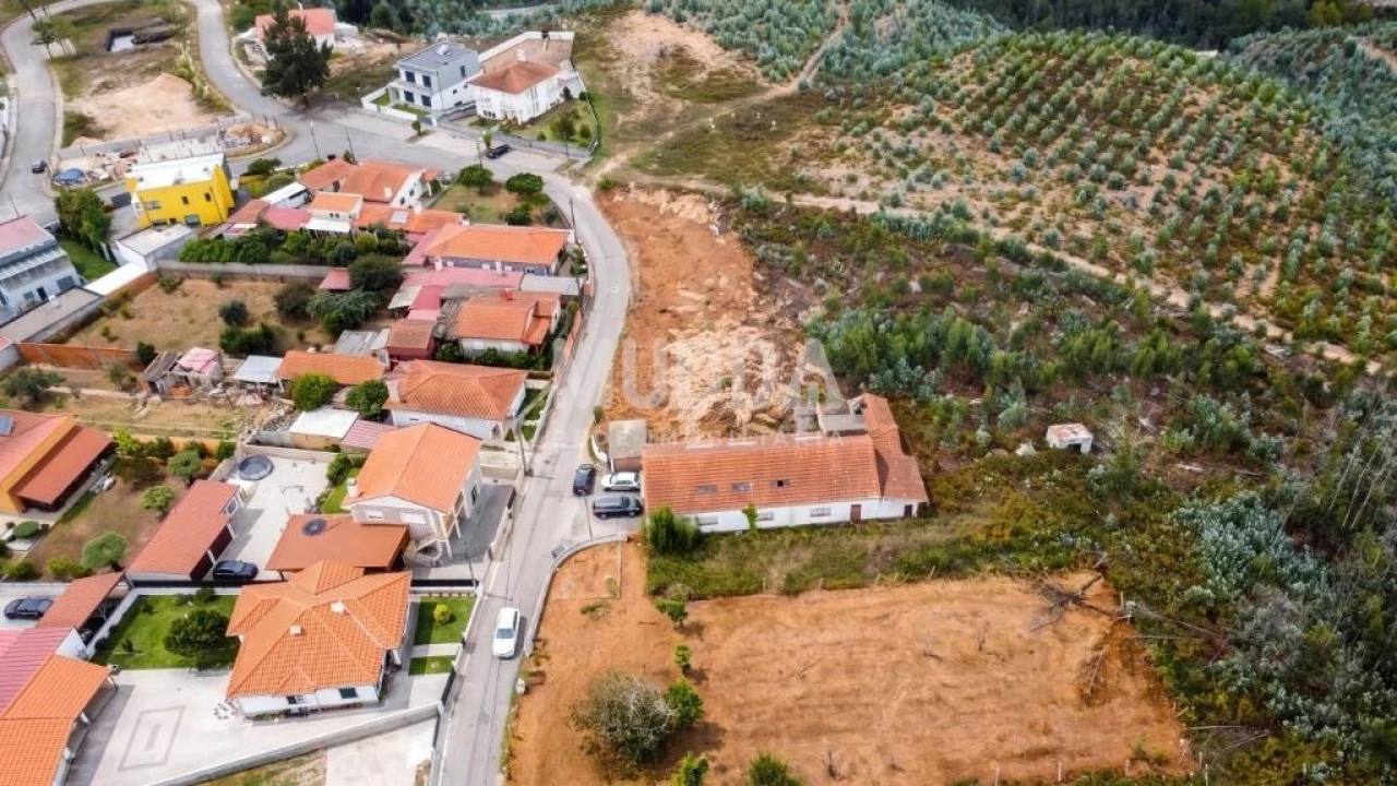 Armazém para Venda em Albergaria-A-Velha e Valmaior Foto 14