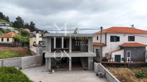 Moradia T3 para Venda em Arco da Calheta