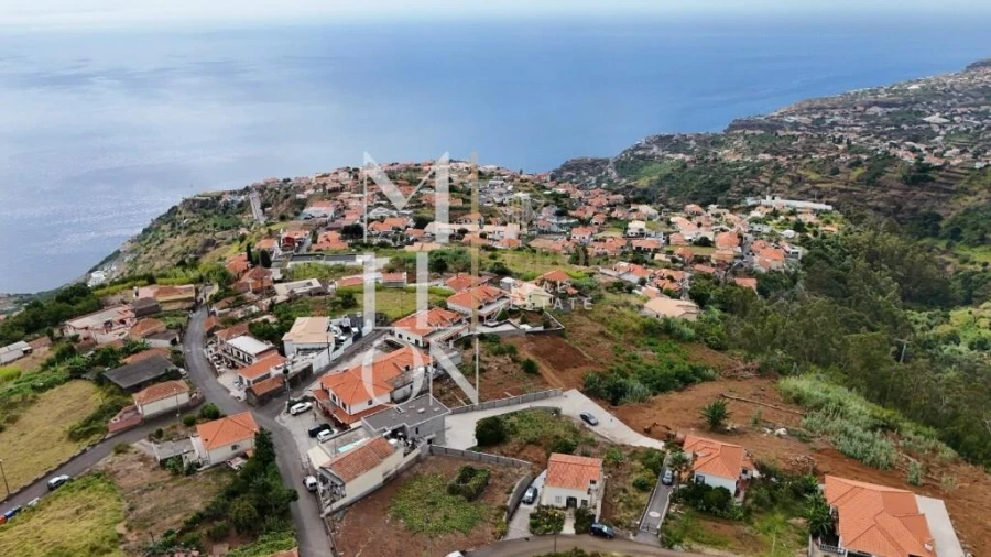 Moradia T3 para Venda em Arco da Calheta Foto 30