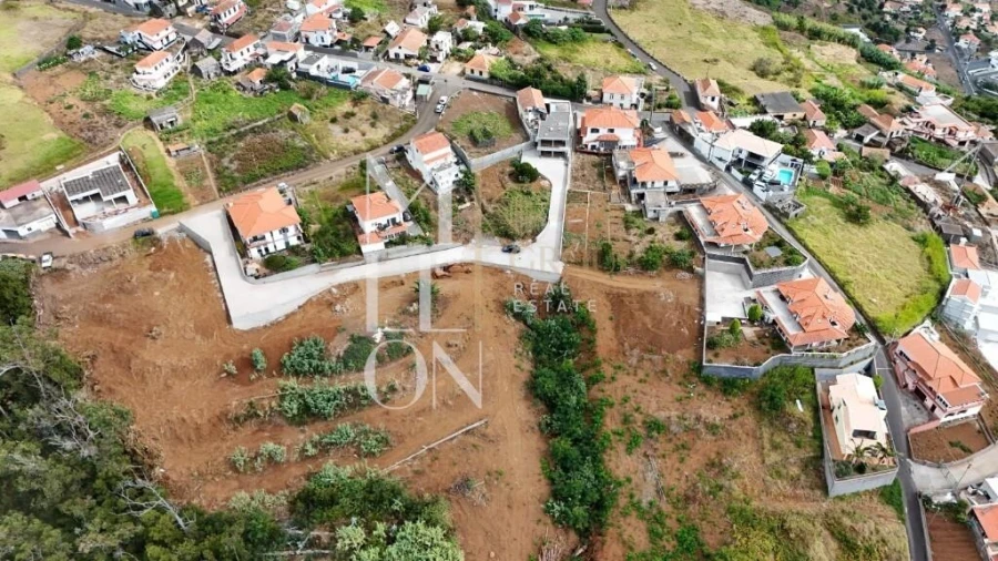 Moradia T3 para Venda em Arco da Calheta Foto 7
