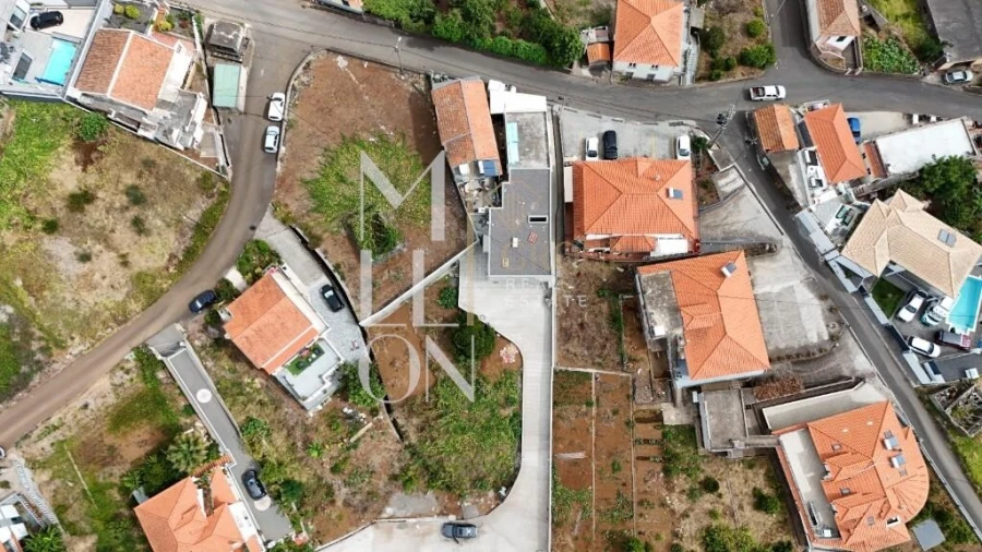 Moradia T3 para Venda em Arco da Calheta Foto 5