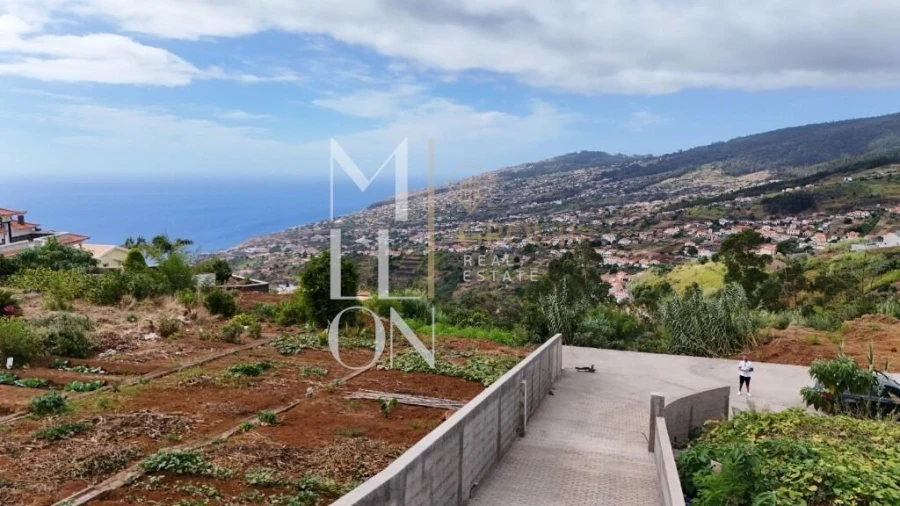 Moradia T3 para Venda em Arco da Calheta Foto 17