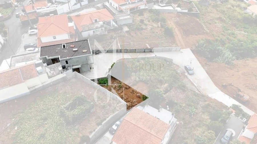 Moradia T3 para Venda em Arco da Calheta Foto 15