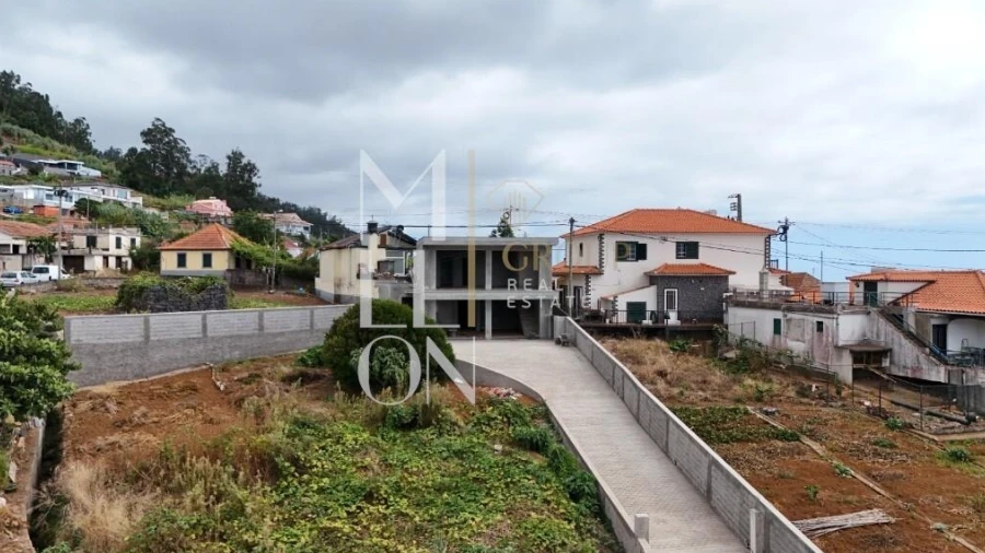 Moradia T3 para Venda em Arco da Calheta