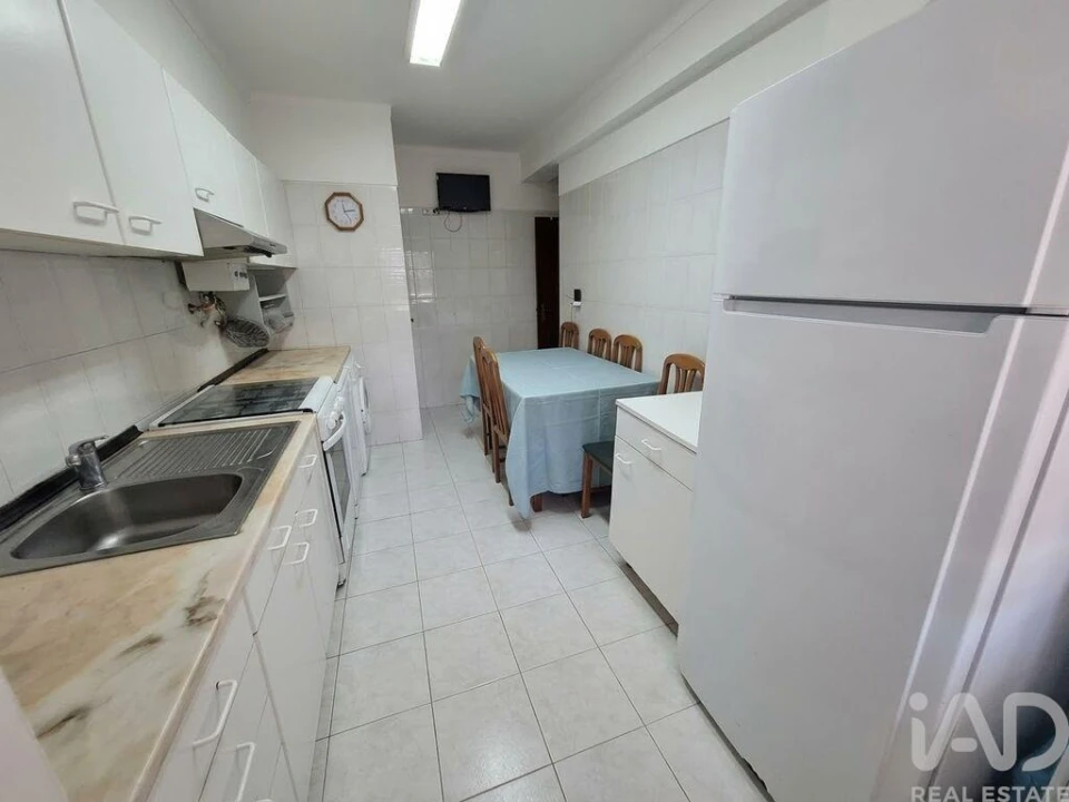 Apartamento T3 para Venda em Seixal, Arrentela e Aldeia de Paio Pires Foto 3