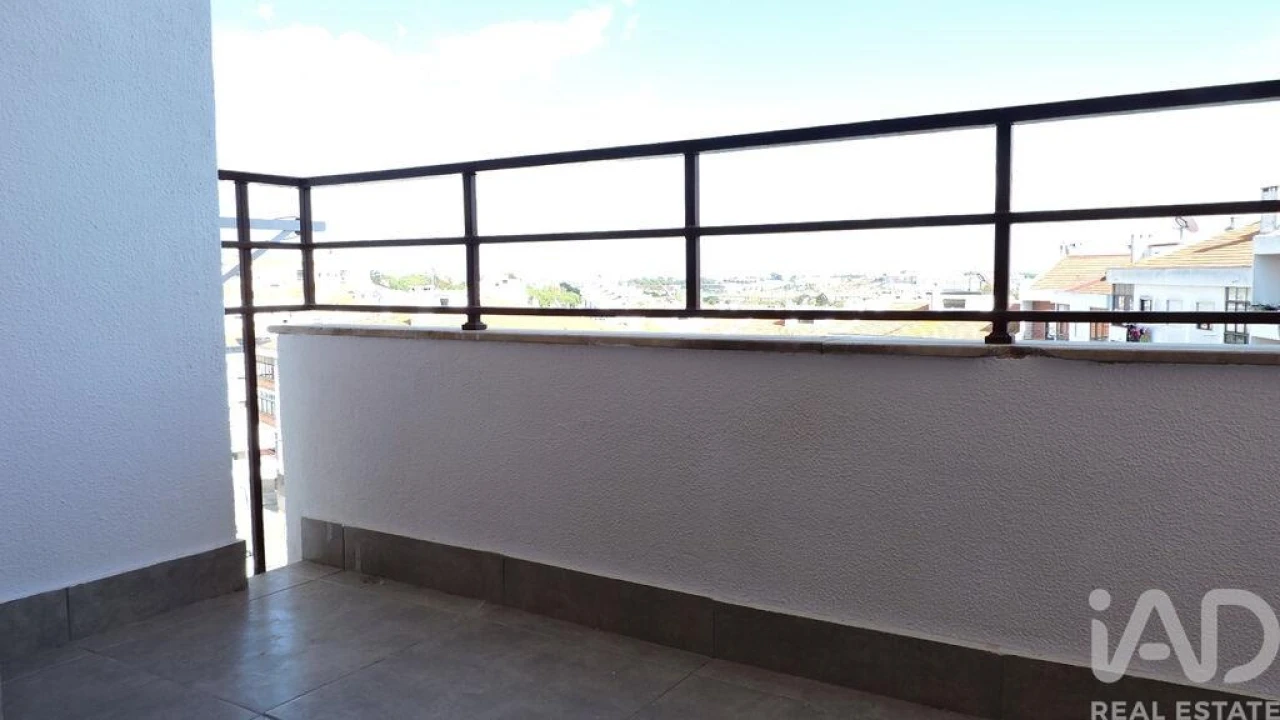 Apartamento T4 para Venda em Amora Foto 8