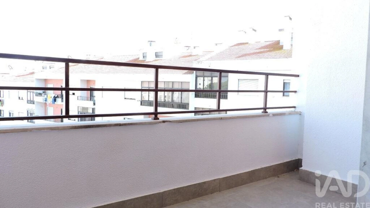 Apartamento T4 para Venda em Amora Foto 7
