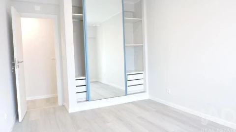 Apartamento T4 para Venda em Amora
