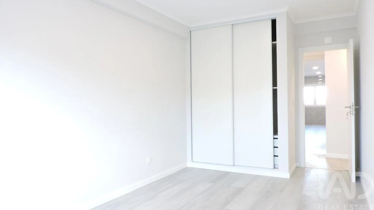 Apartamento T4 para Venda em Amora Foto 17