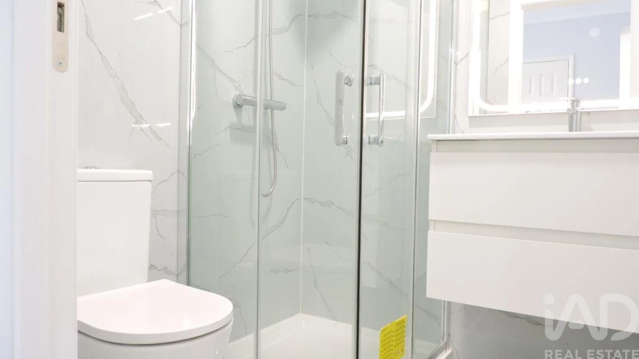 Apartamento T4 para Venda em Amora Foto 12