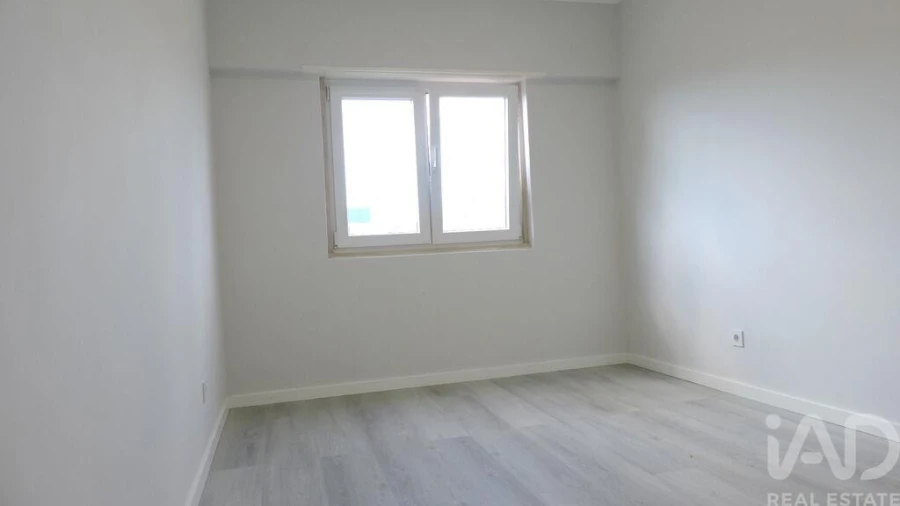 Apartamento T4 para Venda em Amora Foto 23