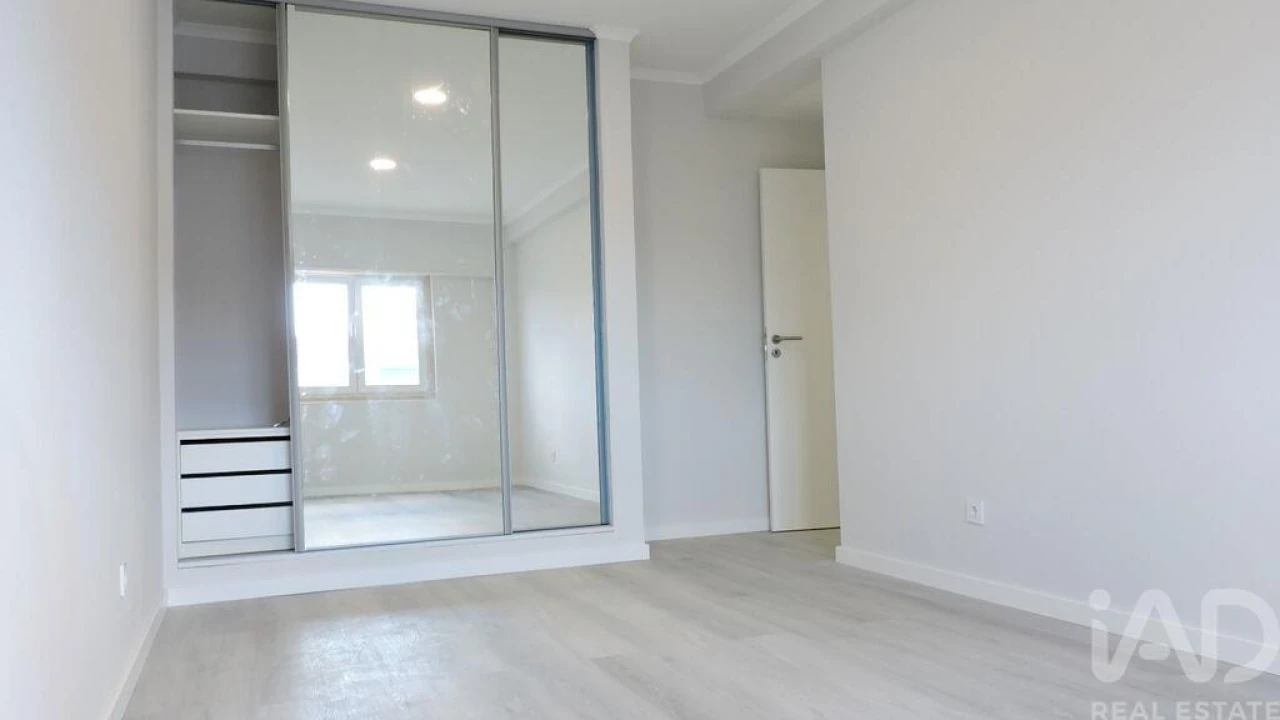 Apartamento T4 para Venda em Amora Foto 28