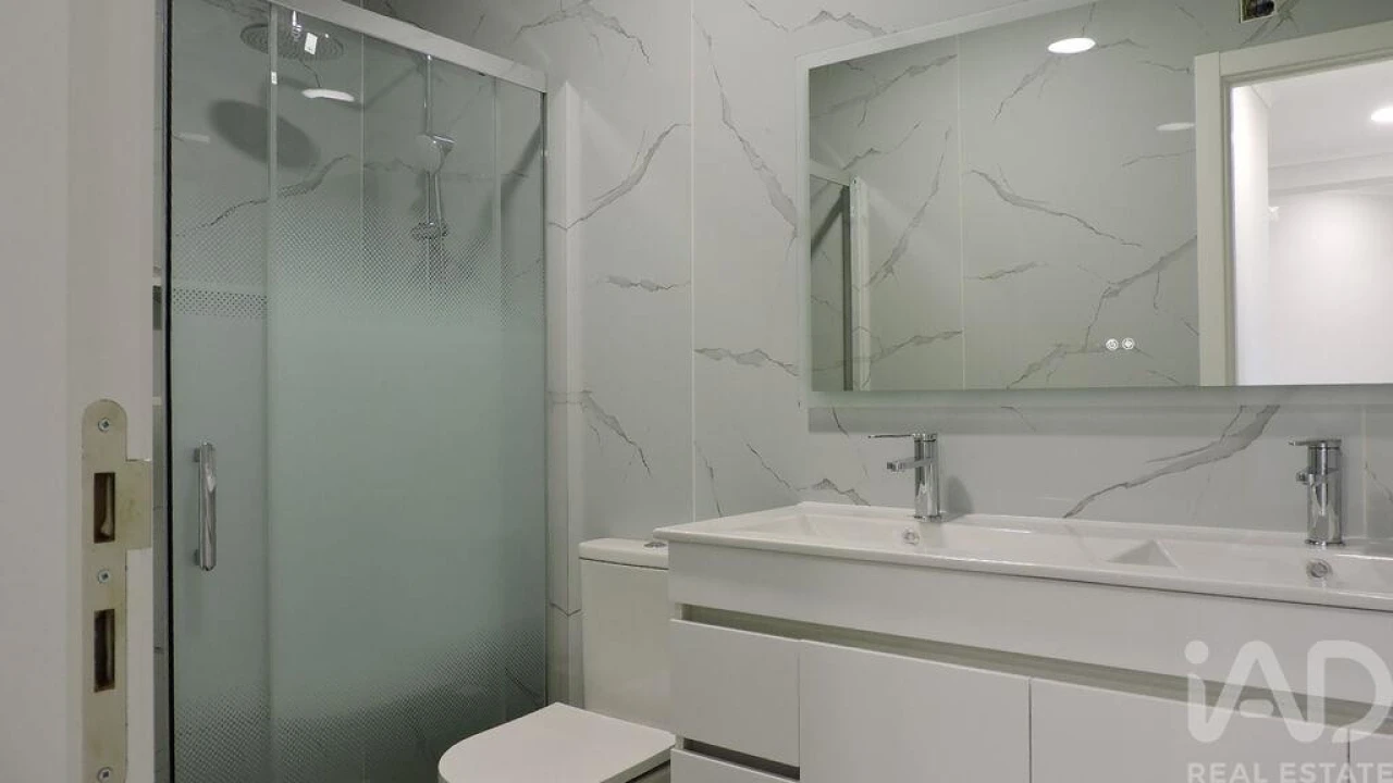 Apartamento T4 para Venda em Amora Foto 15