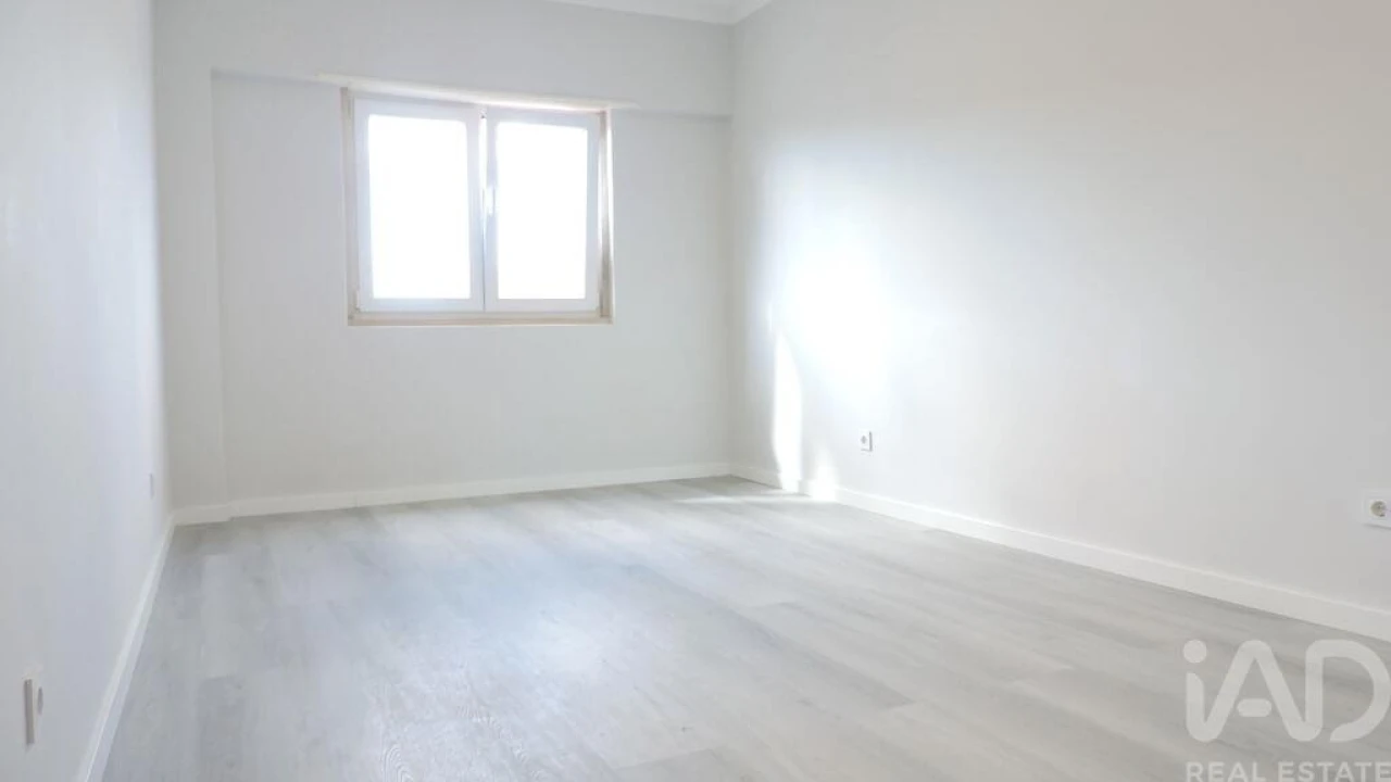 Apartamento T4 para Venda em Amora Foto 27