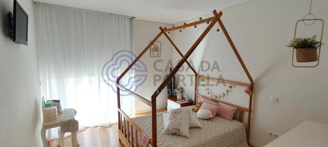 Moradia T4 para Venda em Vilar de Pinheiro Foto 16