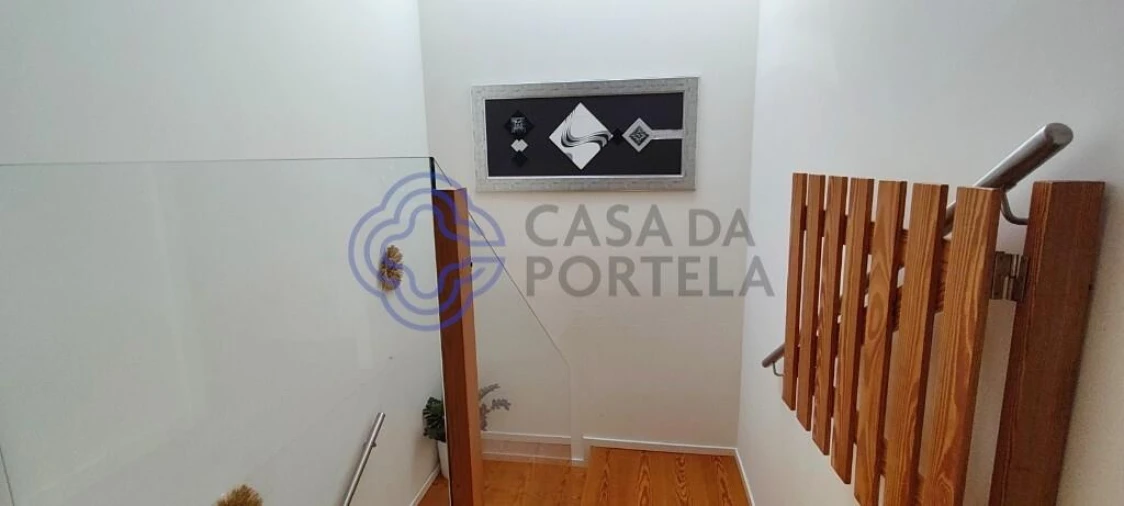 Moradia T4 para Venda em Vilar de Pinheiro Foto 15