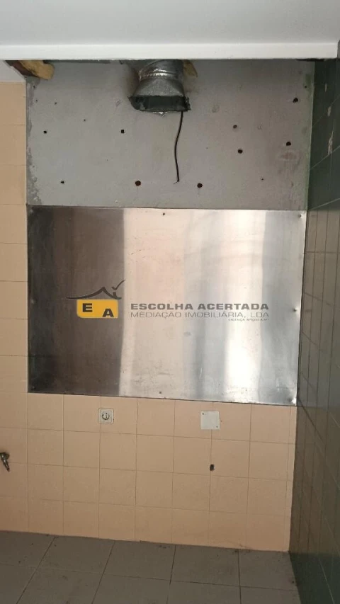 Loja para Venda em Cidade da Maia