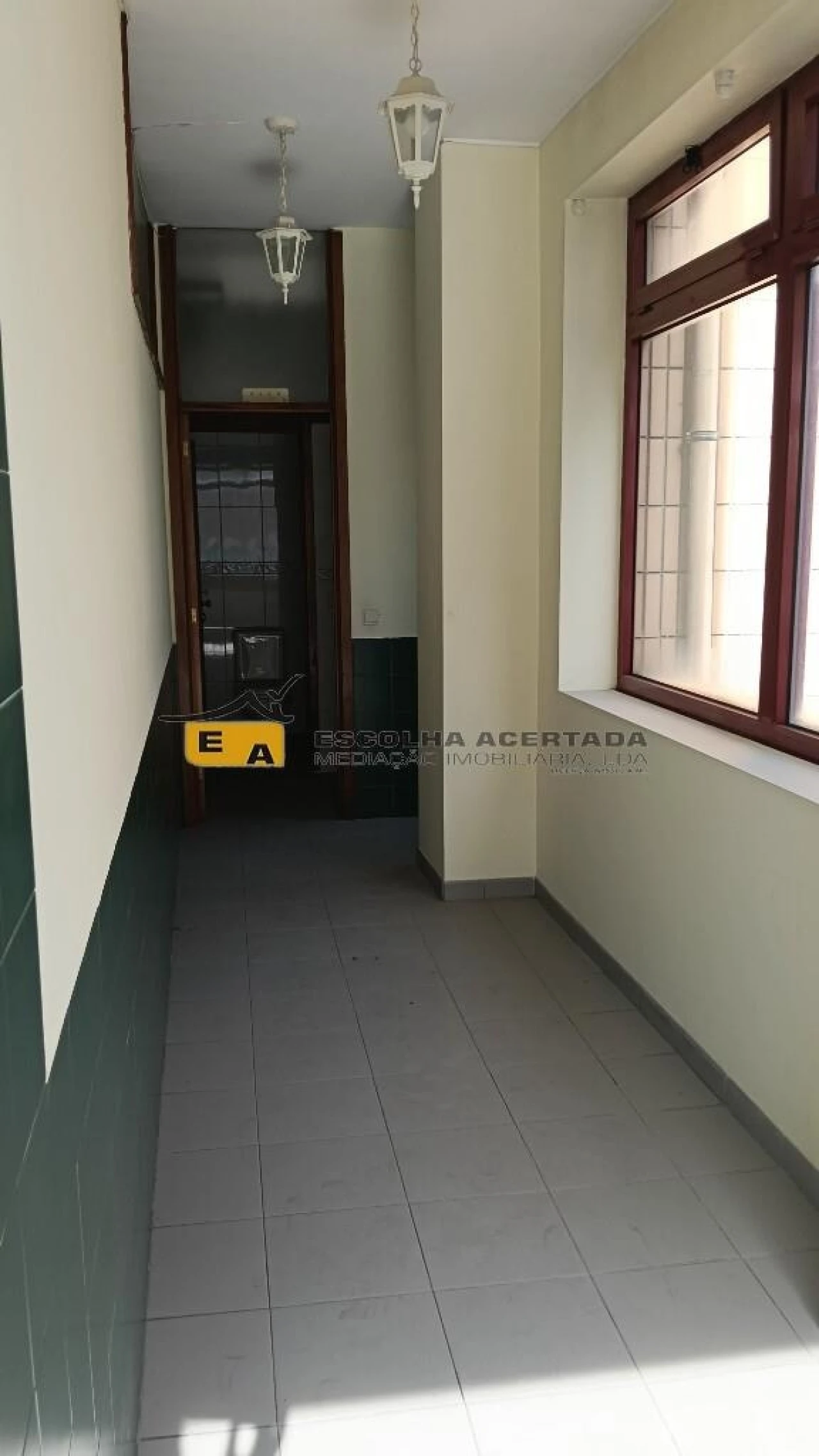 Loja para Venda em Cidade da Maia Foto 7