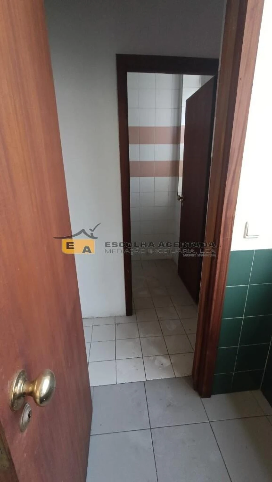 Loja para Venda em Cidade da Maia Foto 12