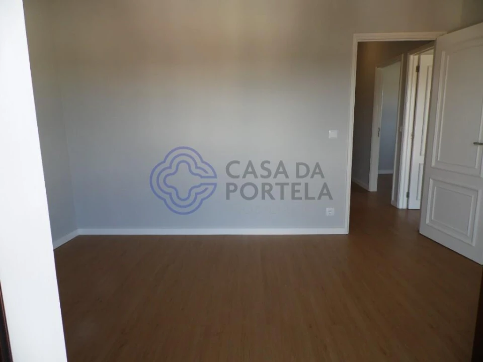 Apartamento T3 para Venda em Anta e Guetim Foto 26