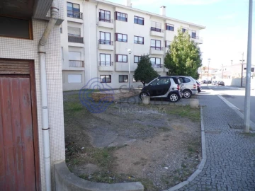 Apartamento T3 para Venda em Anta e Guetim