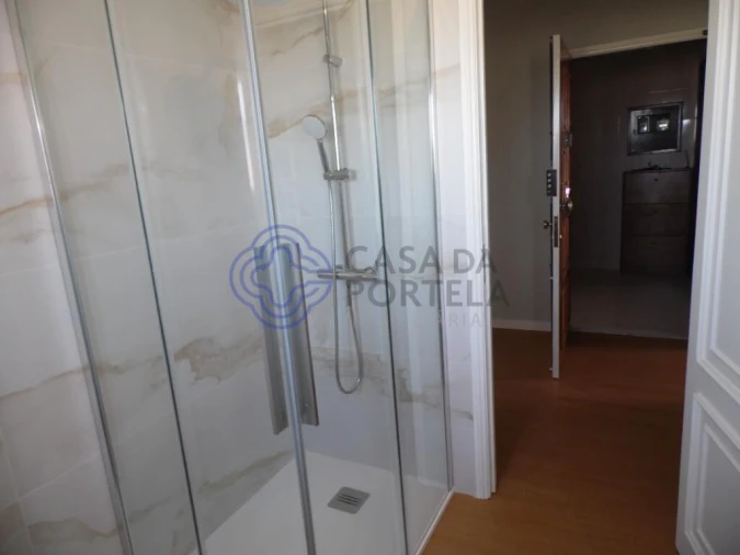 Apartamento T3 para Venda em Anta e Guetim Foto 17