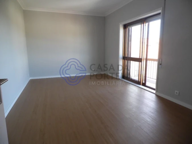 Apartamento T3 para Venda em Anta e Guetim Foto 13