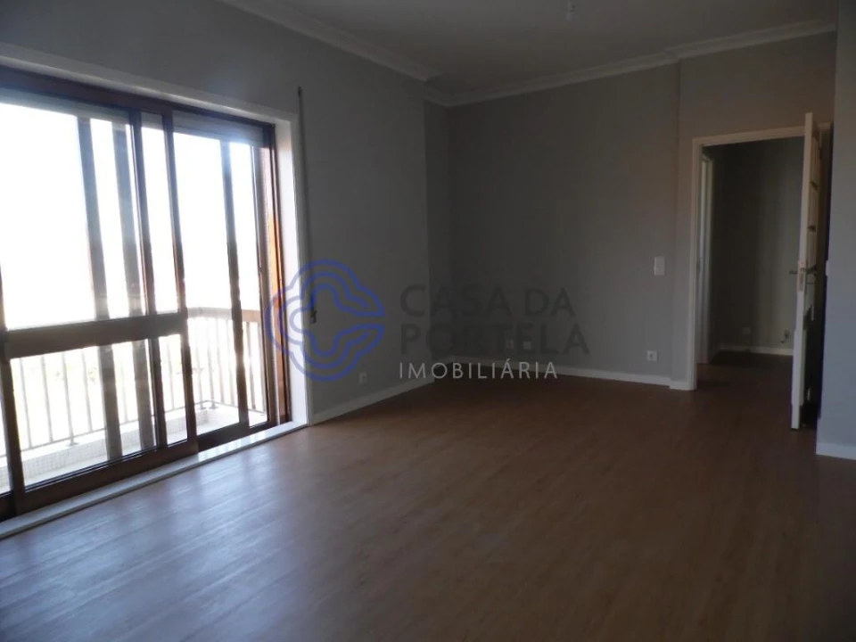 Apartamento T3 para Venda em Anta e Guetim Foto 14
