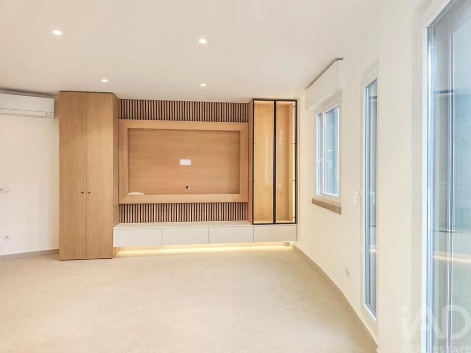 Apartamento T3 para Venda em Leiria, Pousos, Barreira e Cortes Foto 1