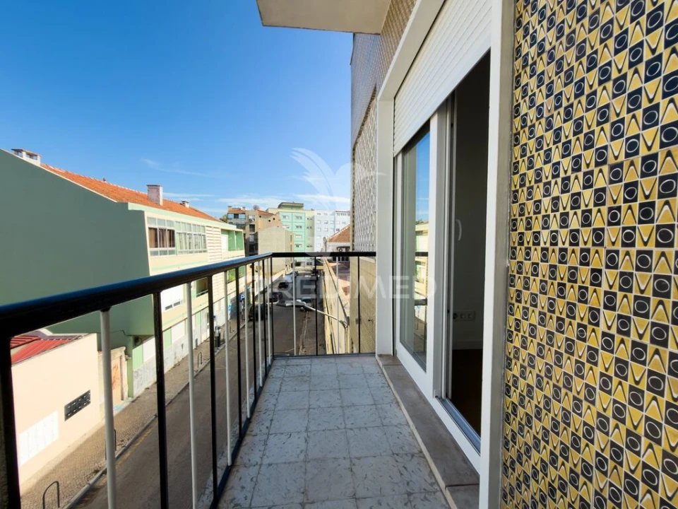 Apartamento T2 para Venda em Almada, Cova da Piedade, Pragal e Cacilhas Foto 11
