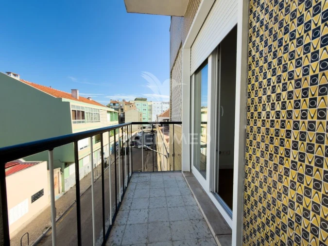 Apartamento T2 para Venda em Almada, Cova da Piedade, Pragal e Cacilhas Foto 11