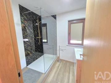 Moradia T3 para Venda em Loivo