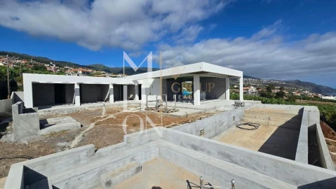 Moradia T3 para Venda em Estreito da Calheta