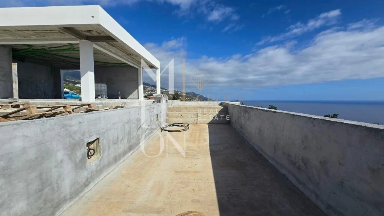 Moradia T3 para Venda em Estreito da Calheta Foto 23