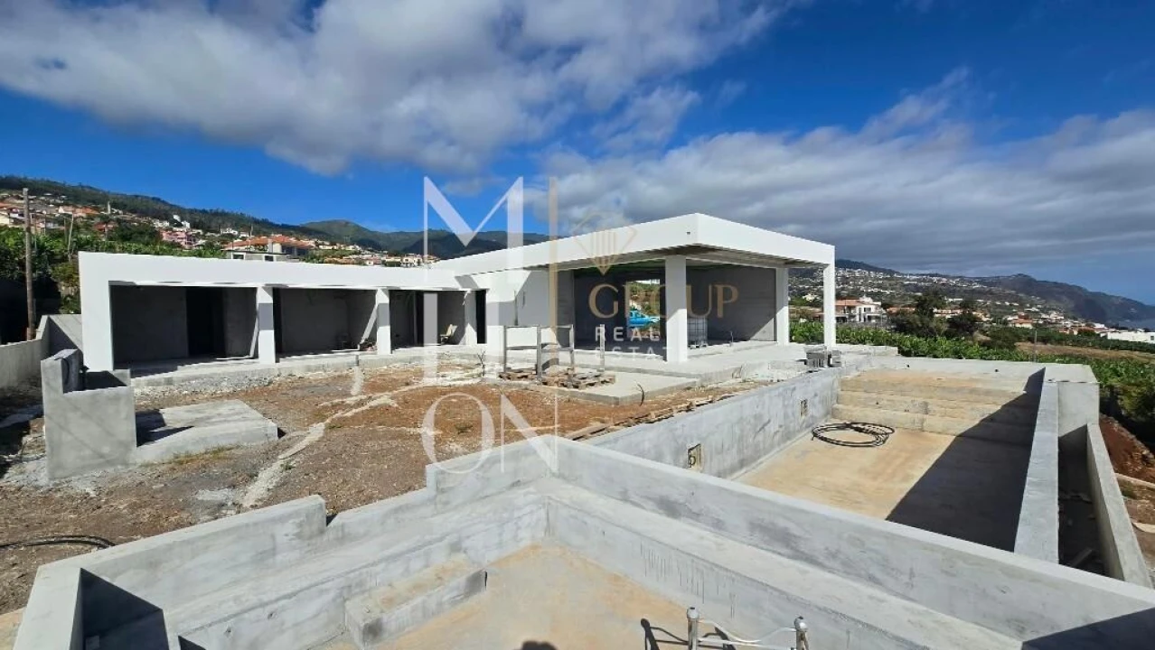 Moradia T3 para Venda em Estreito da Calheta Foto 25