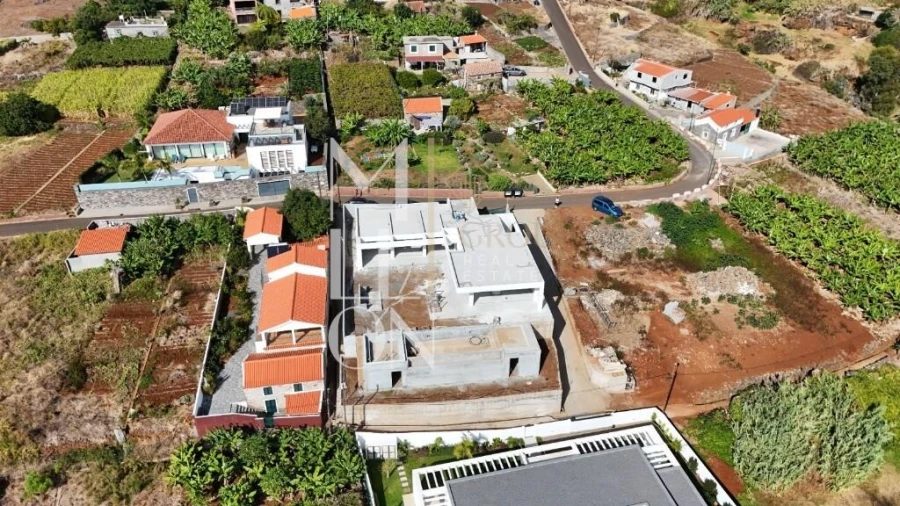 Moradia T3 para Venda em Estreito da Calheta Foto 30