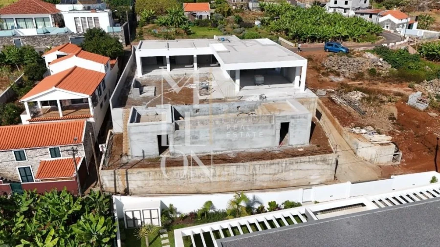 Moradia T3 para Venda em Estreito da Calheta Foto 6