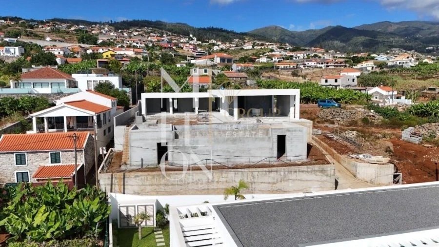 Moradia T3 para Venda em Estreito da Calheta Foto 5