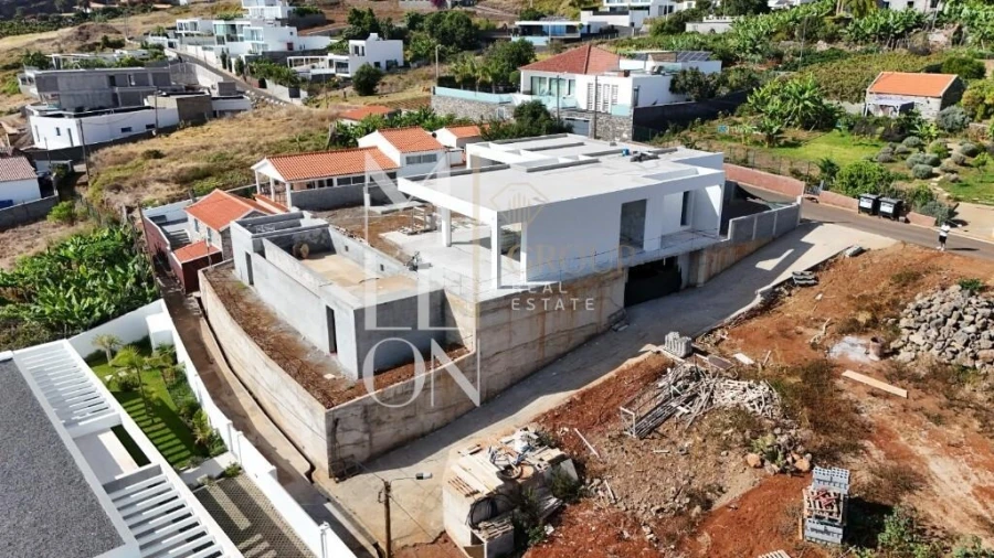 Moradia T3 para Venda em Estreito da Calheta Foto 29