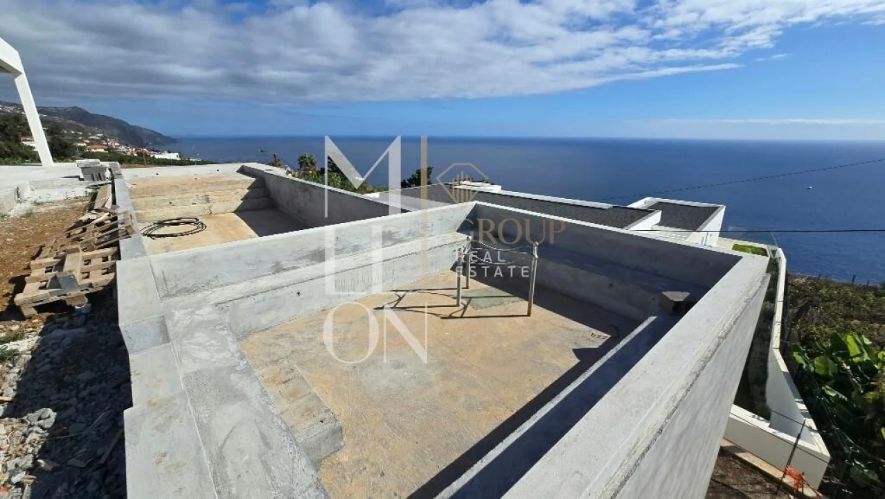Moradia T3 para Venda em Estreito da Calheta Foto 24