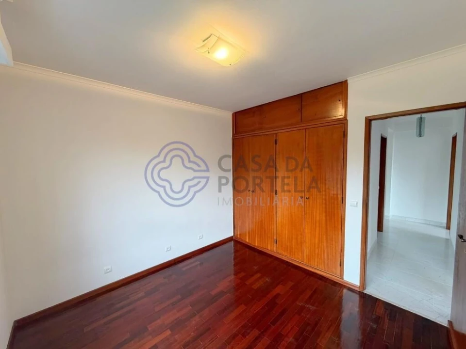 Apartamento T3 para Arrendamento em Moscavide e Portela Foto 8