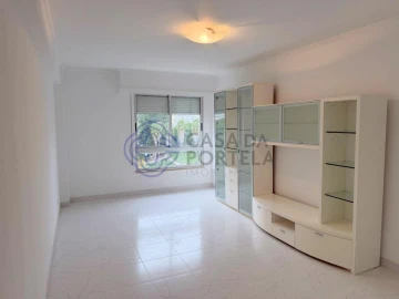 Apartamento T3 para Arrendamento em Moscavide e Portela