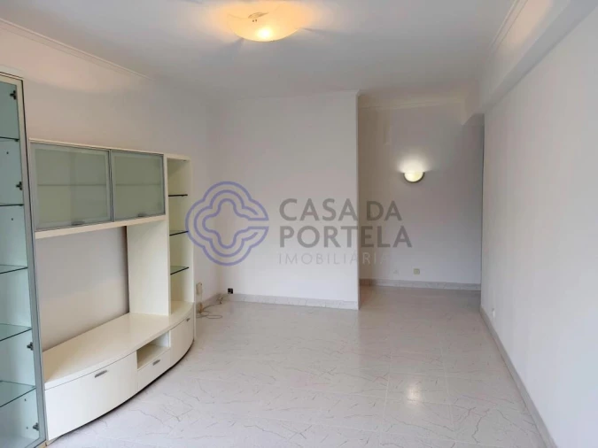 Apartamento T3 para Arrendamento em Moscavide e Portela Foto 2