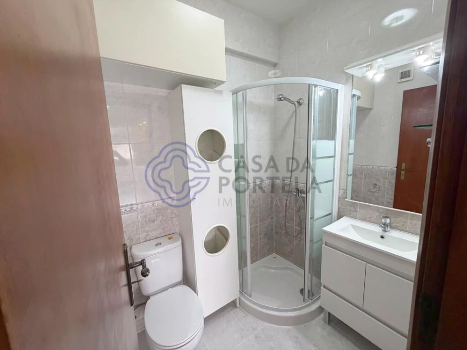 Apartamento T3 para Arrendamento em Moscavide e Portela Foto 12