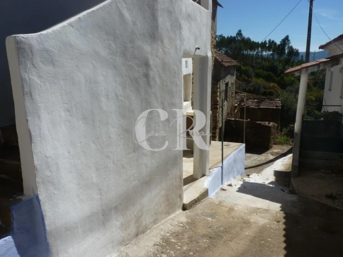 Moradia T3 para Venda em Alvares Foto 60