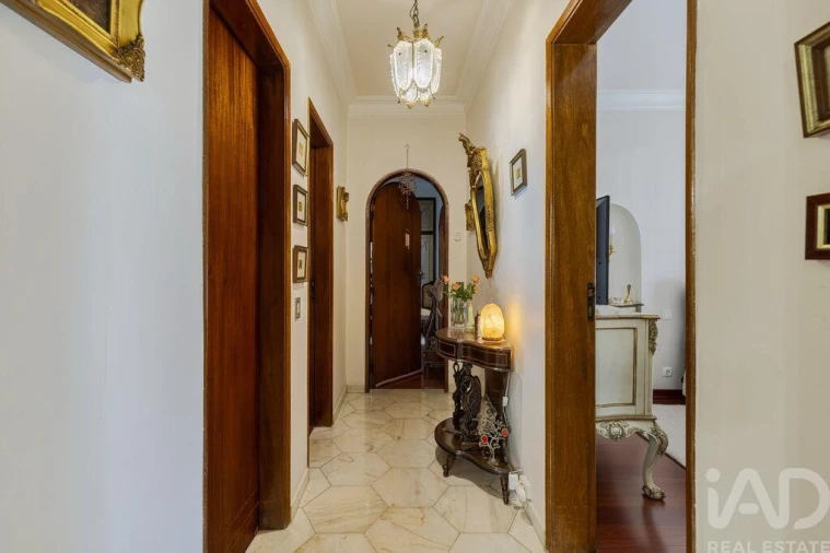 Moradia para Venda em Amora Foto 9