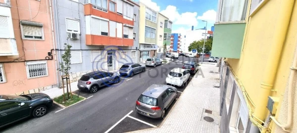 Apartamento T2 para Venda em Falagueira-Venda Nova