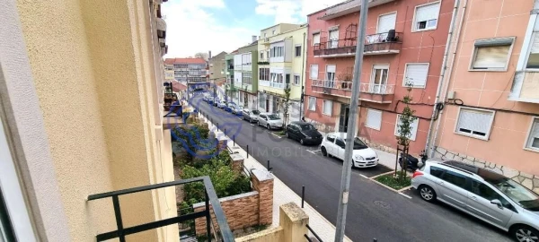 Apartamento T2 para Venda em Falagueira-Venda Nova